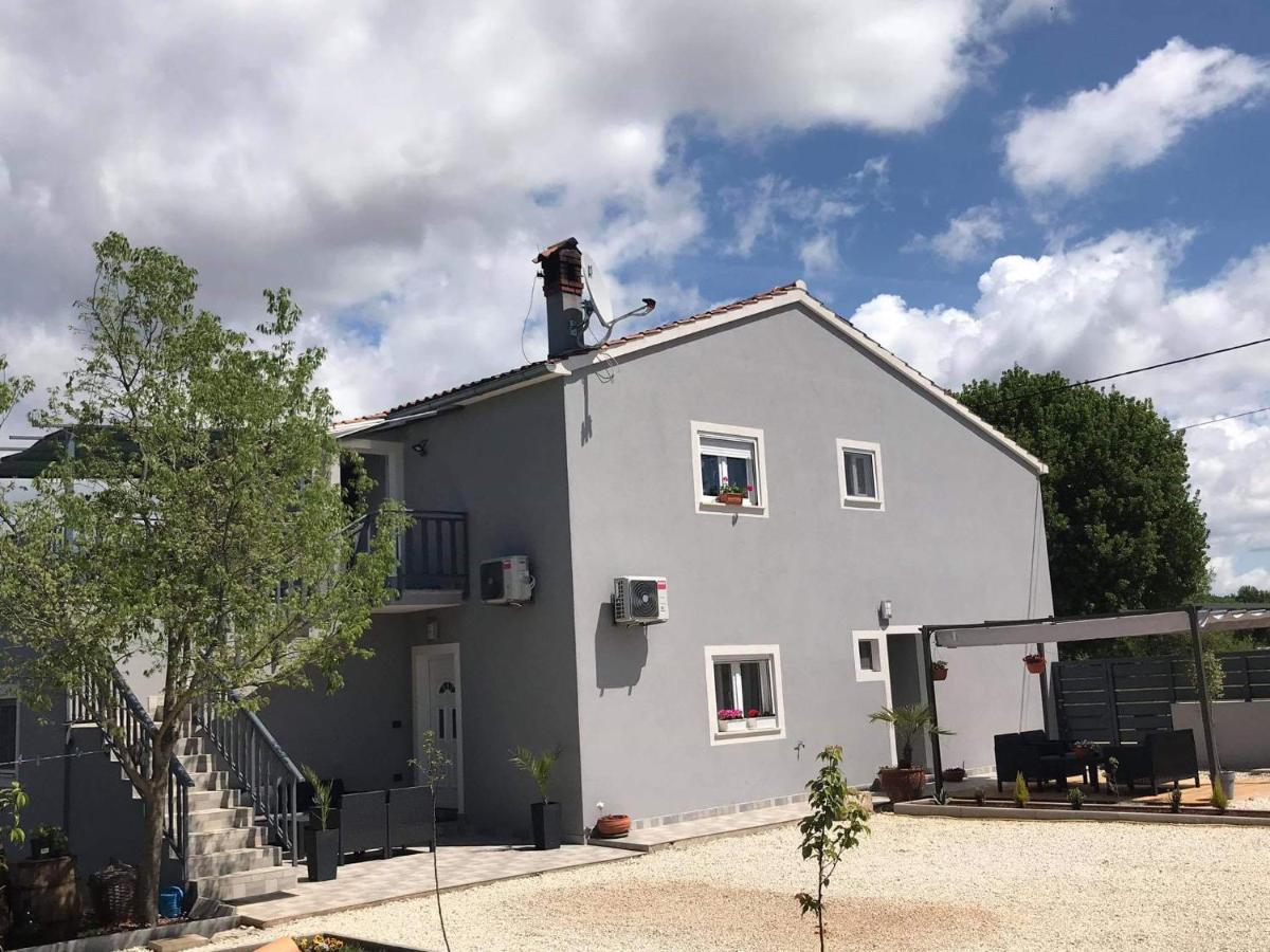 Apartmani Dokic Бале Екстериор снимка