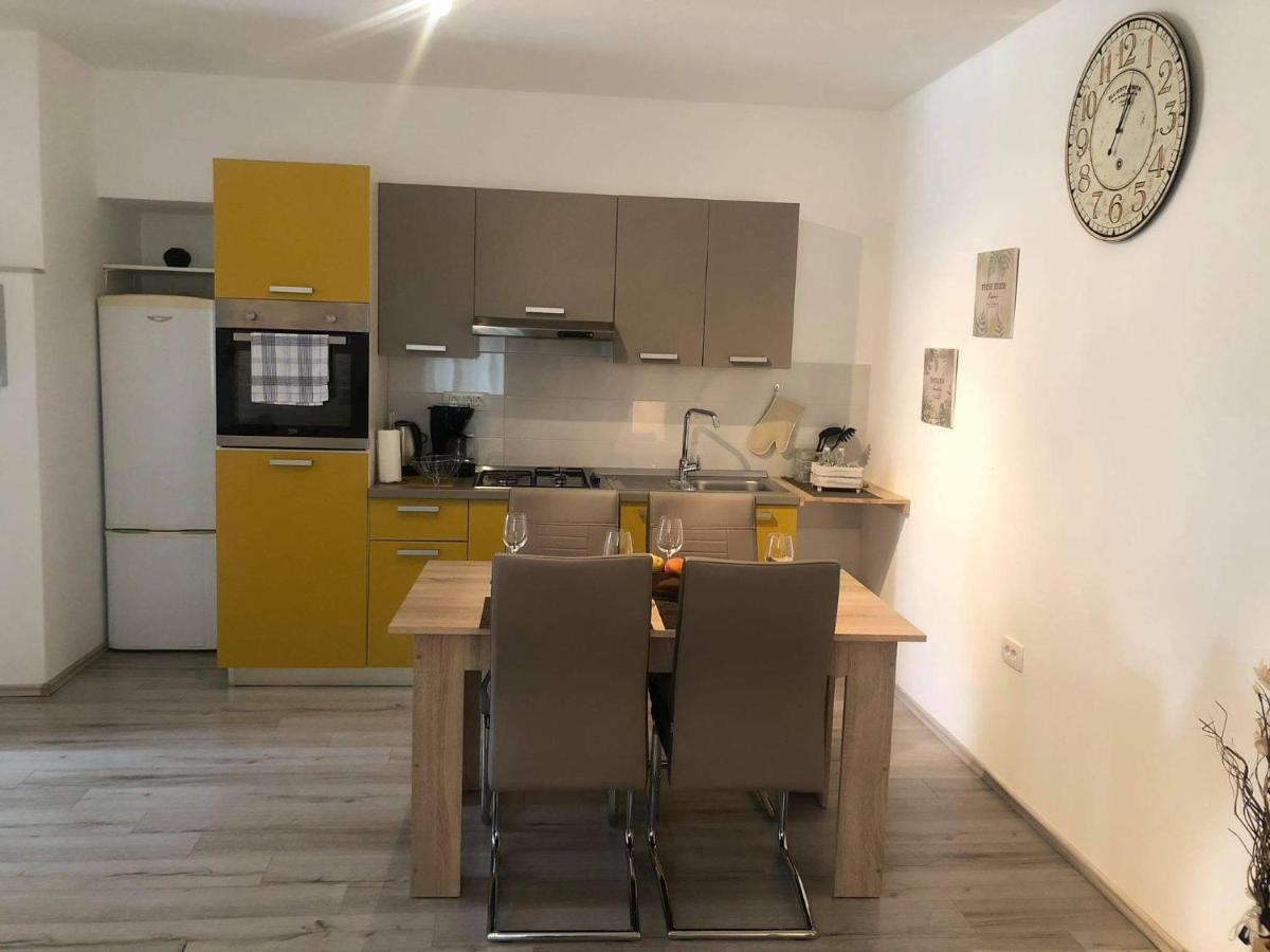Apartmani Dokic Бале Екстериор снимка