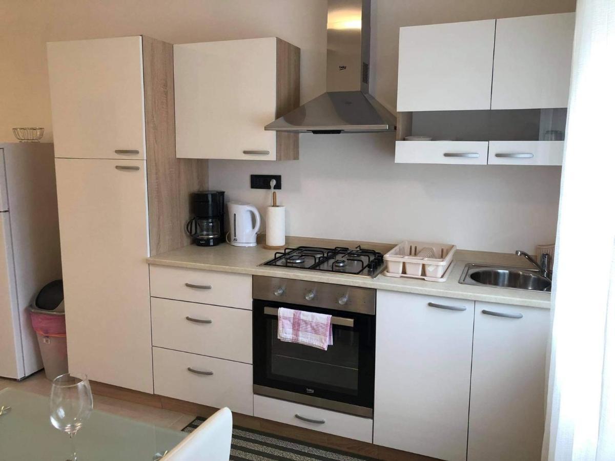 Apartmani Dokic Бале Екстериор снимка